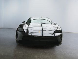 Porsche Taycan GTS AWD 2022 à Laval, Québec - 4 - w320h240px