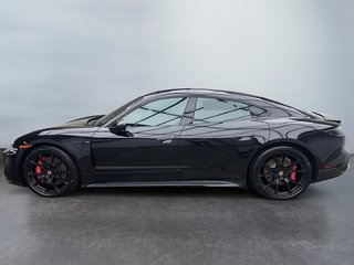 2023  Taycan GTS AWD in Laval, Quebec - 2 - w320h240px