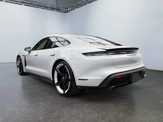 Porsche Taycan Turbo S Technology Package 2023 à Laval, Québec - 2 - w320h240px