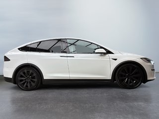 2022 Tesla Model X AWD in Laval, Quebec - 6 - w320h240px