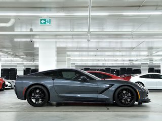 2014 Chevrolet Corvette Stingray Stingray Z51 2 LT / Targa Top / BOSE in Laval, Quebec - 2 - w320h240px