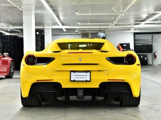 Ferrari 488 Spider  2019 à Laval, Québec - 4 - w320h240px