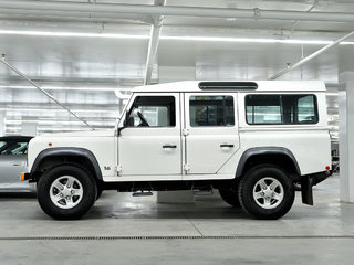 1985 Land Rover Defender 110 / TDI Engine in Laval, Quebec - 6 - w320h240px