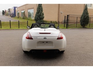 2018 Nissan 370Z Roadster Touring Sport w-Black Top Auto in Laval, Quebec - 4 - w320h240px