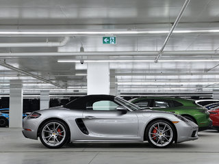 2023 Porsche 718 Boxster S Roadster / Sport Chrono / PDK / Premium Pack in Laval, Quebec - 3 - w320h240px