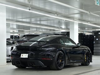 2020 Porsche 718 Cayman GT4 in Laval, Quebec - 3 - w320h240px