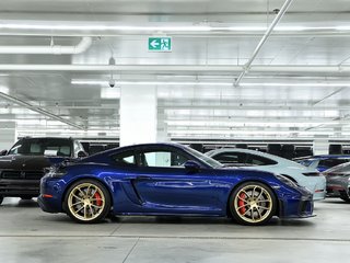 2022 Porsche 718 Cayman GT4 Coupe / LED / Sport Chrono / BOSE in Laval, Quebec - 2 - w320h240px
