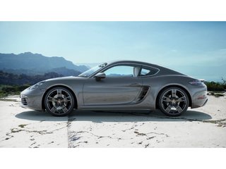 2024 Porsche 718 Cayman Manual 6 speed / Premium Package / Sport Exhaust in Laval, Quebec - 2 - w320h240px