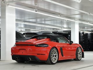 Porsche 718 Spyder RS 2024 à Laval, Québec - 4 - w320h240px