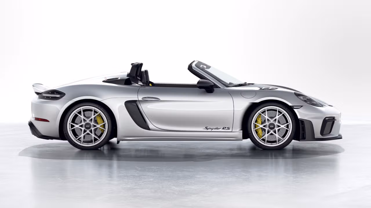 Porsche 718 Spyder RS 2024 à Laval, Québec - 2 - w320h240px