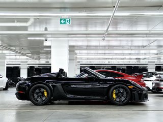 Porsche 718 Spyder Weissach Package / PCCBs / BOSE / 18 ways seats 2025 à Laval, Québec - 2 - w320h240px