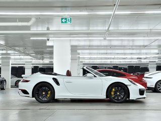2017 Porsche 911 2dr Cabriolet Turbo / PCCBs / Burmester High End in Laval, Quebec - 2 - w320h240px