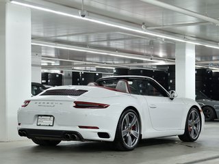 Porsche 911 Carrera S 2018 à Laval, Québec - 4 - w320h240px