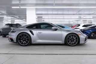 2021 Porsche 911 Turbo S in Laval, Quebec - 2 - w320h240px