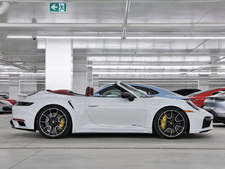 Porsche 911 Turbo S Cabriolet  / Burmester High End 2022 à Laval, Québec - 5 - w320h240px