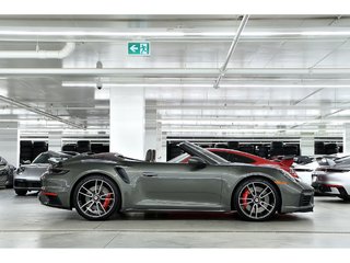 Porsche 911 Turbo Cabriolet / Sport Exhaust / 18 Ways / BOSE 2022 à Laval, Québec - 2 - w320h240px