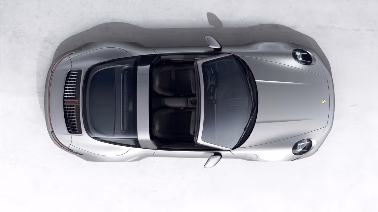 2022 Porsche 911 Targa 4 in Laval, Quebec - 4 - w320h240px