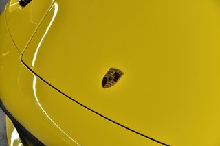 2022 Porsche 911 Carrera S in Laval, Quebec - 6 - w320h240px