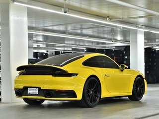 2022 Porsche 911 Carrera S in Laval, Quebec - 3 - w320h240px
