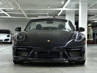 2023 Porsche 911 Carrera 4S Cabriolet in Laval, Quebec - 6 - w320h240px