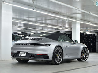 Porsche 911 Cabriolet / Premium + Sport Package / BOSE 2024 à Laval, Québec - 3 - w320h240px