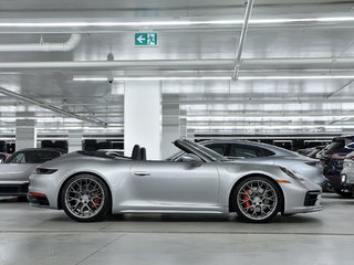 2024 Porsche 911 Cabriolet / Premium / Sport Package / BOSE in Laval, Quebec - 2 - w320h240px