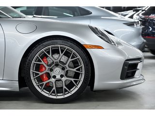 Porsche 911 Cabriolet / Premium / Sport Package / BOSE 2024 à Laval, Québec - 6 - w320h240px