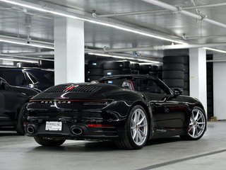 Porsche 911 Cabriolet / Sport + Premium Package / BOSE 2024 à Laval, Québec - 4 - w320h240px