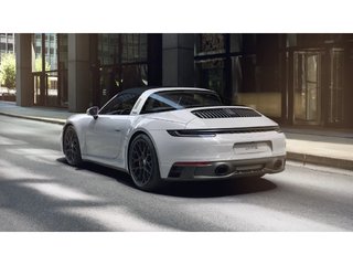 2024 Porsche 911 Targa 4 GTS / Premium Package / PDCC / BOSE in Laval, Quebec - 3 - w320h240px