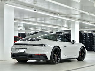 Porsche 911 Targa 4 GTS / Premium Package / PDCC / BOSE 2024 à Laval, Québec - 3 - w320h240px