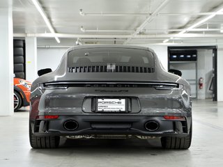 Porsche 911 Carrera GTS Coupe / Premium Package / Front Axle 2024 à Laval, Québec - 4 - w320h240px