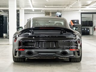 Porsche 911  2024 à Laval, Québec - 4 - w320h240px