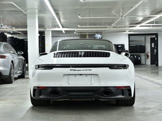 Porsche 911  2024 à Laval, Québec - 4 - w320h240px
