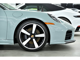 Porsche 911 Carrera Coupe / Aerokit / Sport Package / BOSE 2025 à Laval, Québec - 6 - w320h240px