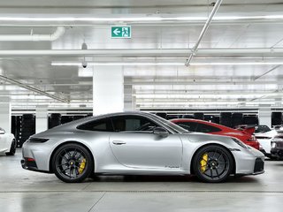 2025 Porsche 911 Carrera 4 GTS Coupe in Laval, Quebec - 2 - w320h240px