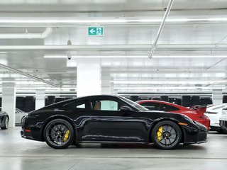 2025 Porsche 911 Carrera GTS Coupe / PCCBs / Front Axle / Premium in Laval, Quebec - 2 - w320h240px