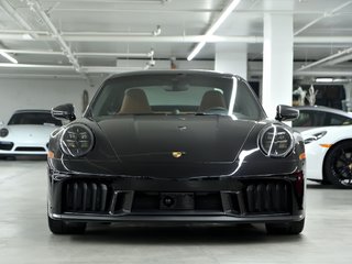 2025 Porsche 911 Carrera GTS Coupe / PCCBs / Front Axle / Premium in Laval, Quebec - 5 - w320h240px