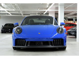 Porsche 911 Carrera 4 GTS Coupe / PCCBs / Front Axle / BOSE 2025 à Laval, Québec - 5 - w320h240px