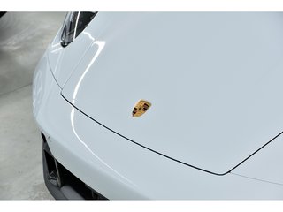 2025 Porsche 911 Carrera 4 GTS Cabriolet / Premium Package / BOSE in Laval, Quebec - 6 - w320h240px