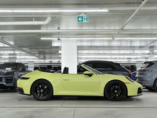 2025 Porsche 911 Sport Chrono / Sport Exhaust in Laval, Quebec - 2 - w320h240px