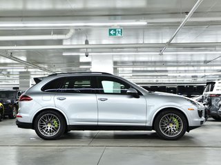 Porsche Cayenne S E-Hybrid Platinum Edition 2018 à Laval, Québec - 2 - w320h240px