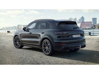 2022 Porsche Cayenne AWD in Laval, Quebec - 3 - w320h240px