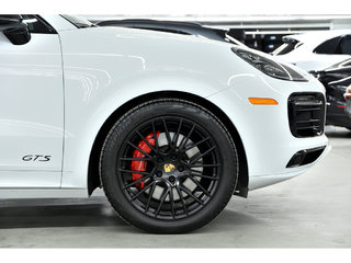 2023 Porsche Cayenne GTS Coupe AWD in Laval, Quebec - 4 - w320h240px
