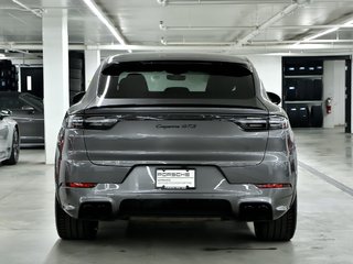 2023 Porsche Cayenne GTS Coupe AWD / Adaptive Cruise / BOSE in Laval, Quebec - 4 - w320h240px