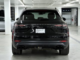Porsche Cayenne Platinum Edition / Premium Plus / Sport Exhaust 2023 à Laval, Québec - 4 - w320h240px