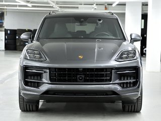 Porsche Cayenne S / Premium Plus / Air Suspension / Sport Design 2024 à Laval, Québec - 5 - w320h240px