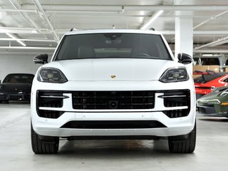 Porsche Cayenne Air Suspension / Premium Package Plus / Hitch 2024 à Laval, Québec - 5 - w320h240px