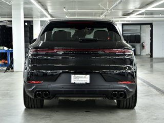 Porsche Cayenne S E-Hybrid 2024 à Laval, Québec - 4 - w320h240px