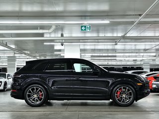 Porsche Cayenne S E-Hybrid 2024 à Laval, Québec - 2 - w320h240px
