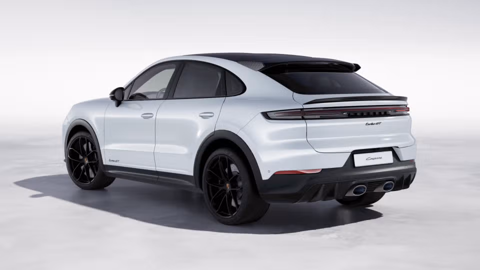2025 Porsche Cayenne Turbo GT in Laval, Quebec - 3 - w320h240px